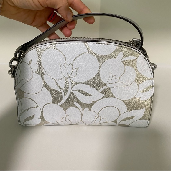 Kate Spade Crossbody - Picture 6 of 15